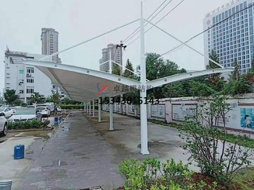 邵通商業(yè)廣場雨棚搭建